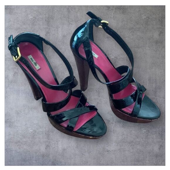 Miu Miu size 38 1/2 - Picture 1 of 10